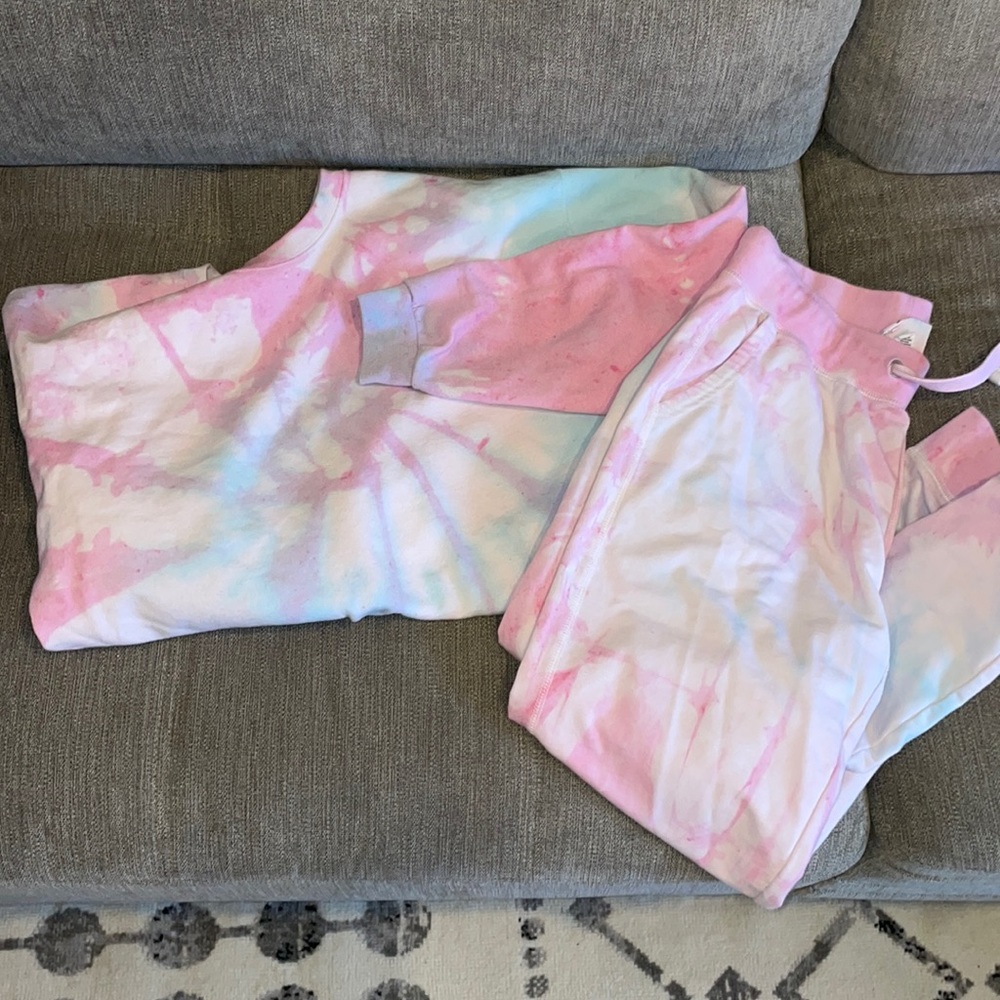 Sweat set- tie dye light pink and light blue size L